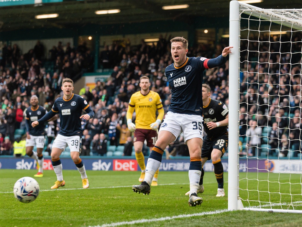 欧洲杯今日对决：英格兰迎战斯洛伐克，西班牙再战格鲁吉亚